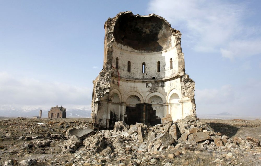  Ancient Ani & ndash; city of 1001 churches