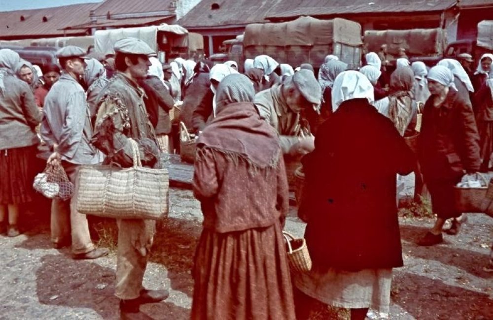 Color photos of Ukraine in the years 1942-43