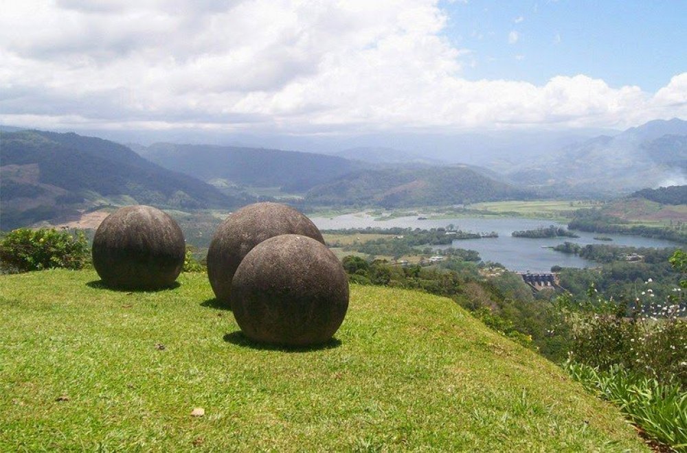 Mysterious stone balls in Costa Rica