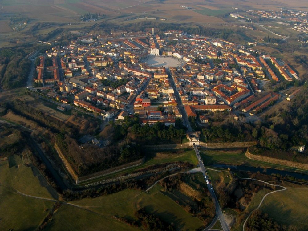 Palmanova & symmetrical city-fortress in Italy