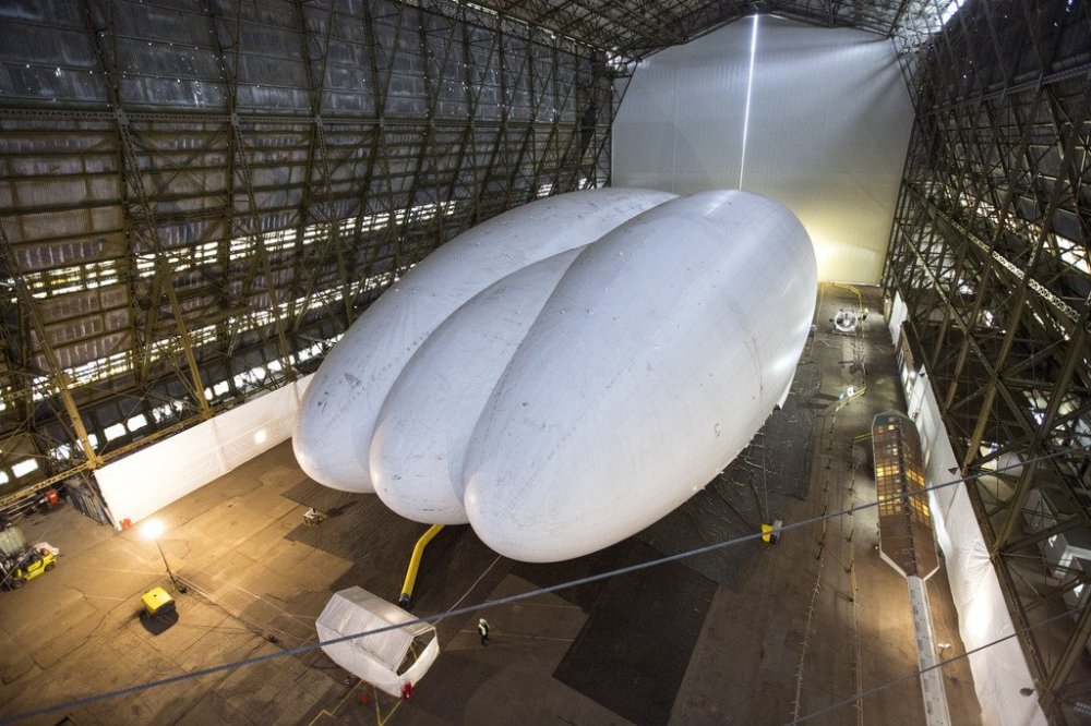 The largest air vehicle