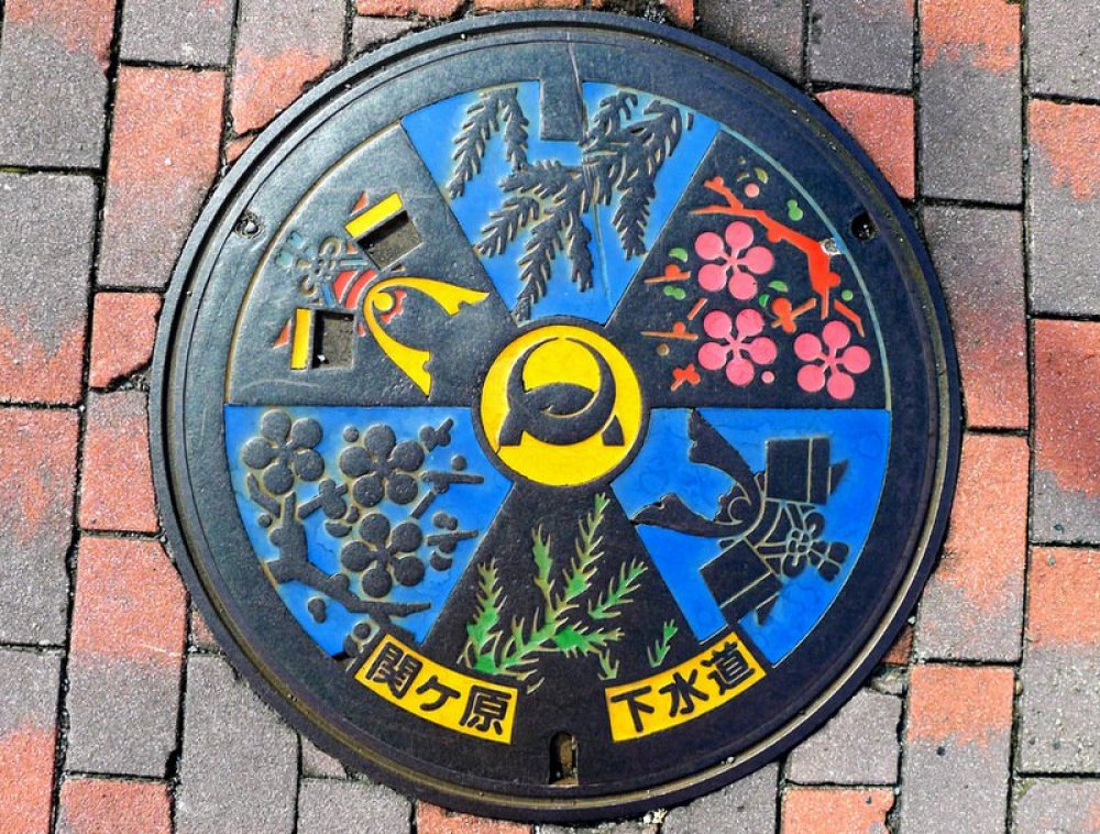 The art of decorating sewer hatches