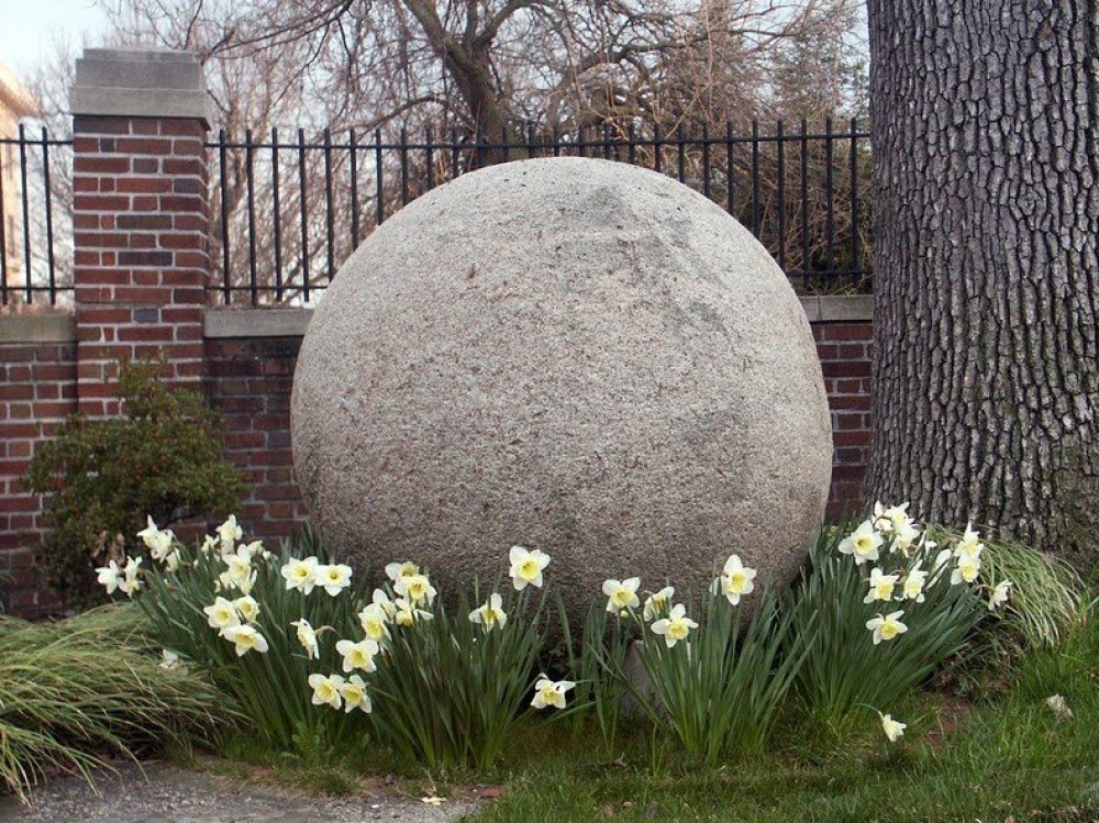 Mysterious stone balls in Costa Rica