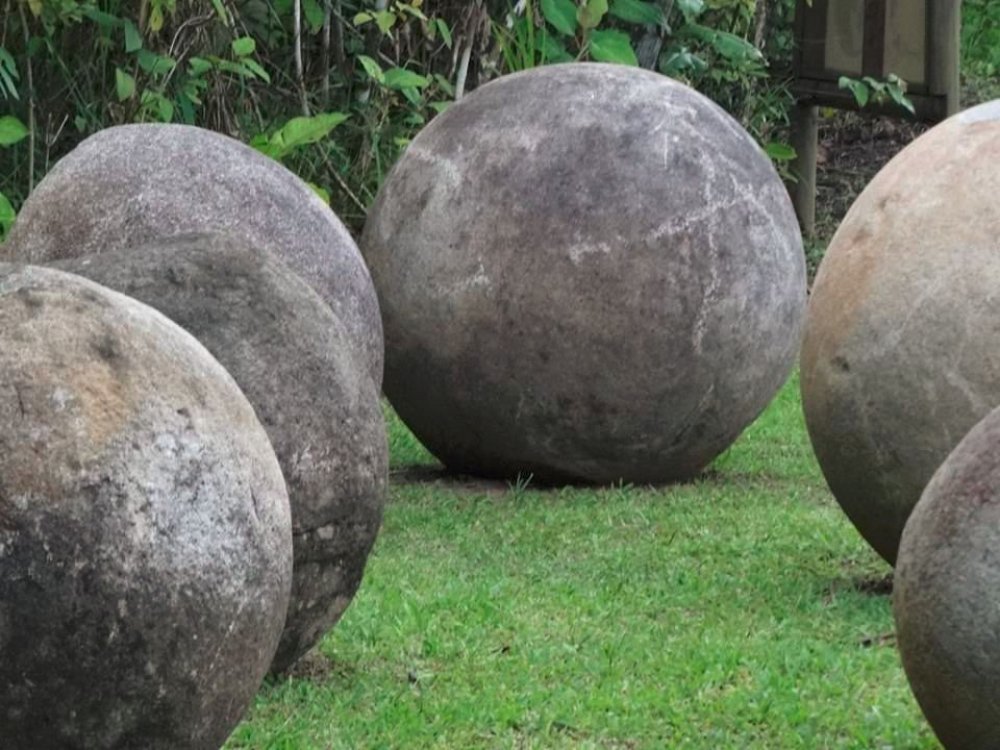 Mysterious stone balls in Costa Rica