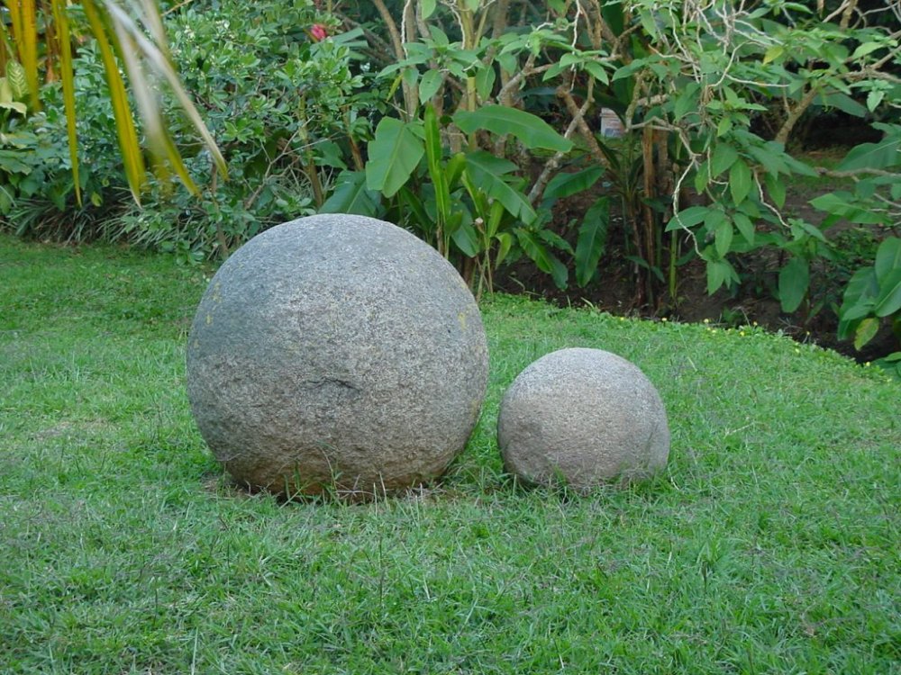 Mysterious stone balls in Costa Rica