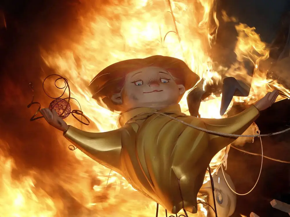 Фестиваль Las Fallas в Испании