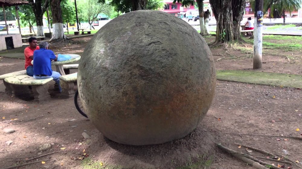Mysterious stone balls in Costa Rica