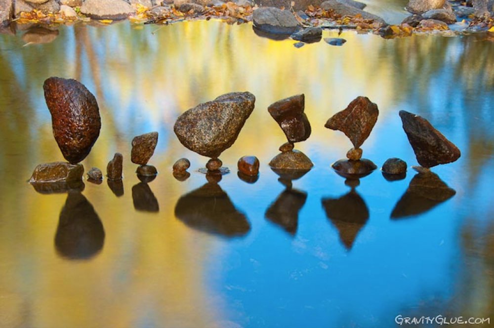 Antigravity of balancing stones