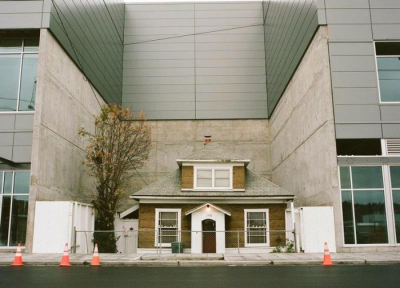 Legendary House Edit Macefield in Seattle