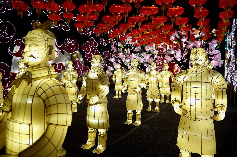 The world's largest exhibition of lanterns and flashlights