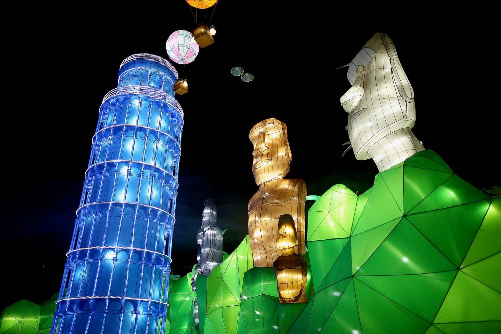 The world's largest exhibition of lanterns and flashlights