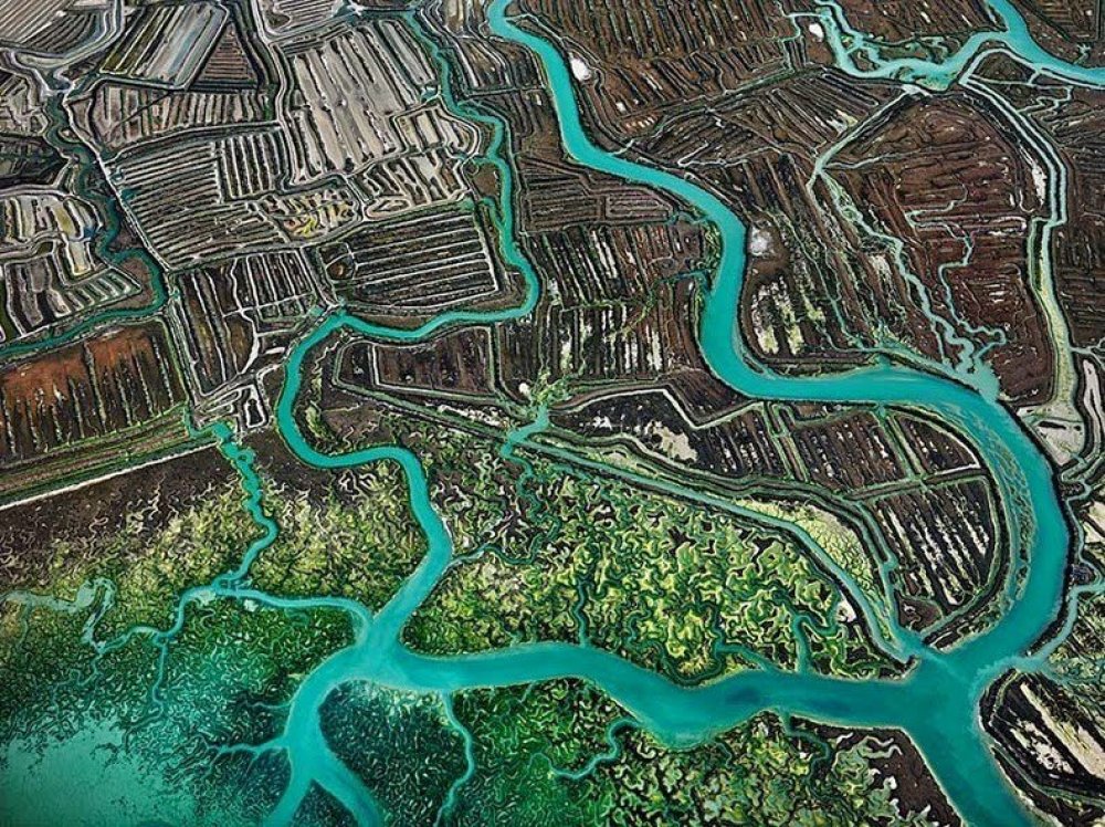 Edward Burtynsky (Edward Burtynsky) and his & laquo; Water & raquo;