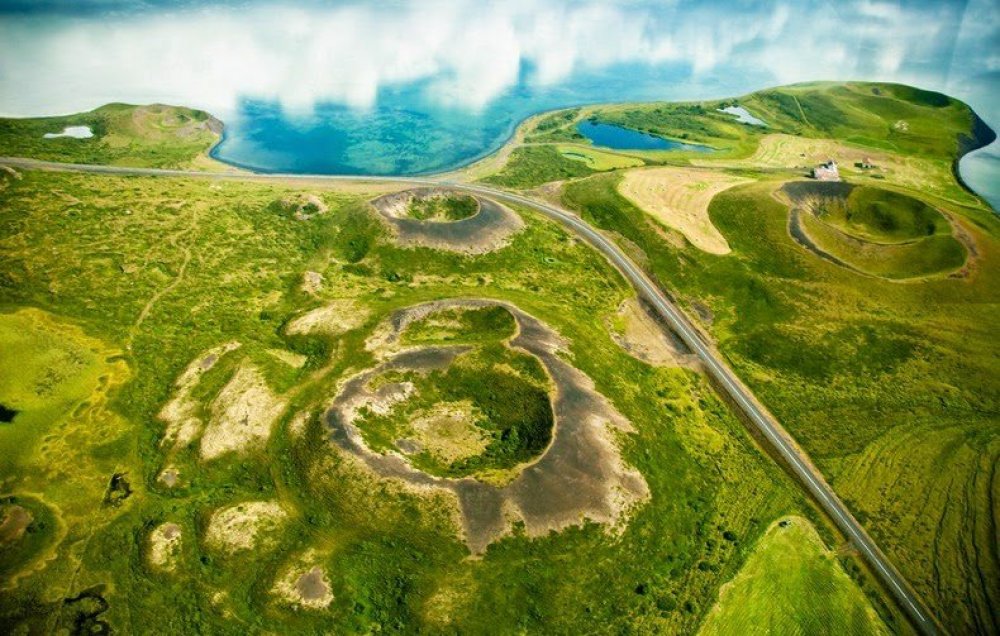 Pseudo-craters of Iceland