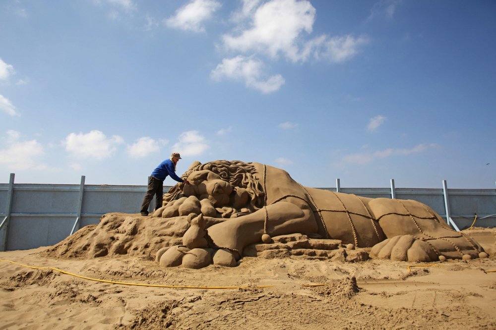 Festival of sand sculpture in the UK