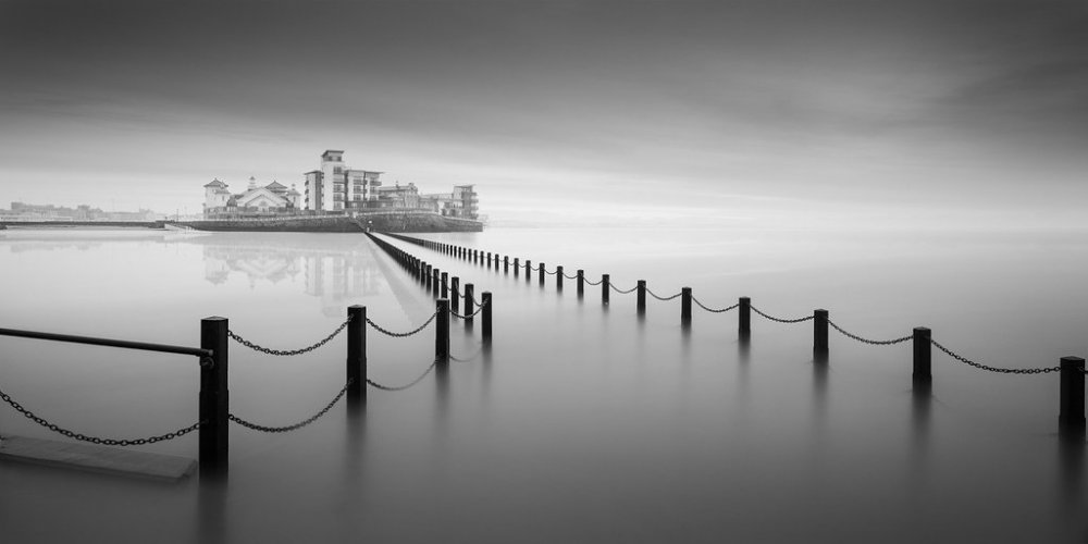 Photos on the long exposure of Darren Moore (Darren Moore)