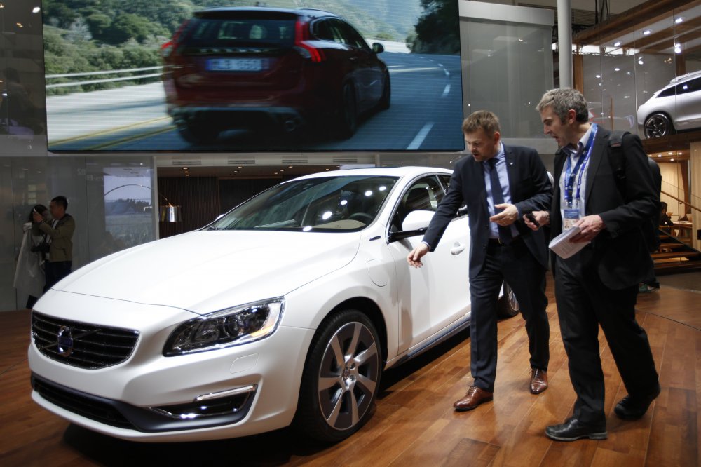 Walking through the car dealership in Beijing