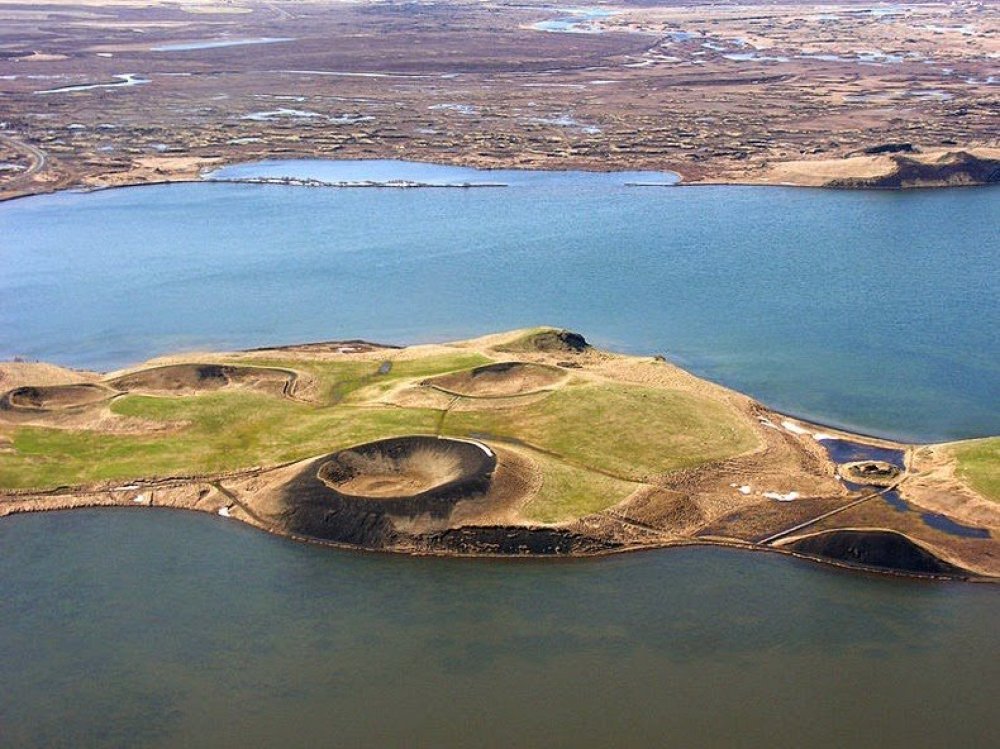 Pseudo-craters of Iceland