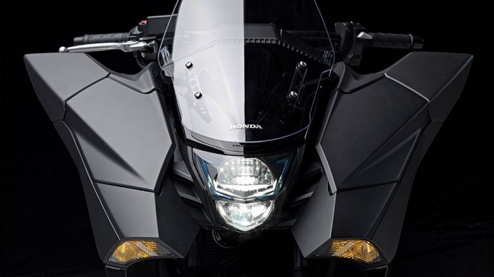 Futuristic motorcycle Honda NM4 Vultus
