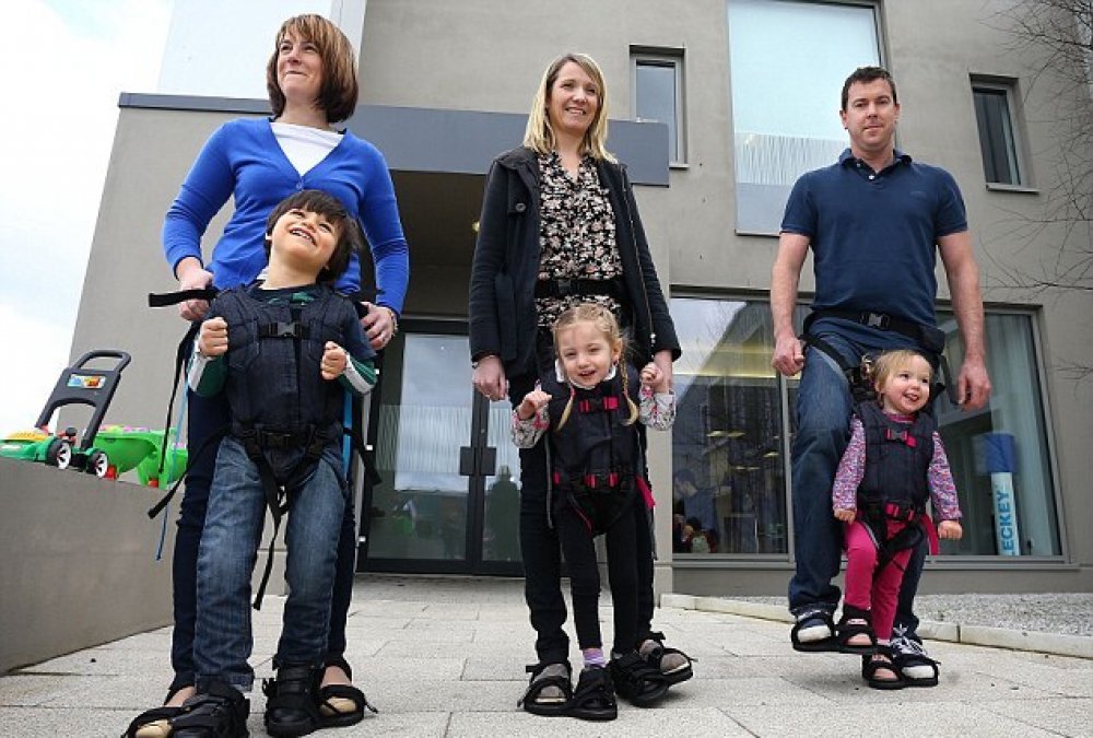 Mom invented a device that teaches children to walk