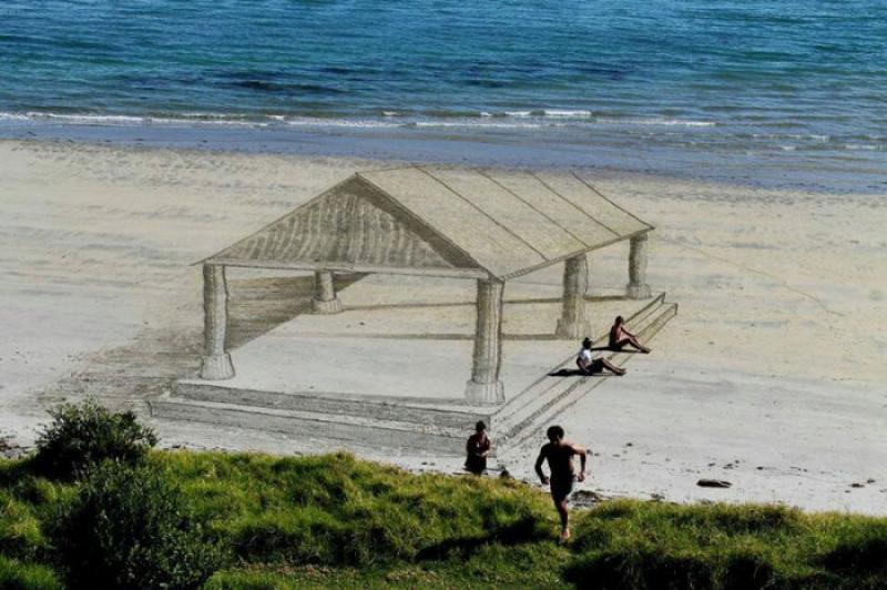 3D-drawings on the sand by Jamie Harkins