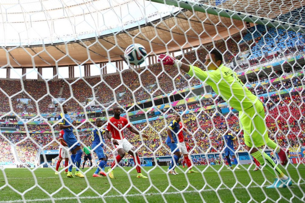 Чемпіонат світу з футболу 2014: шок, секунди, дебют і нові технології