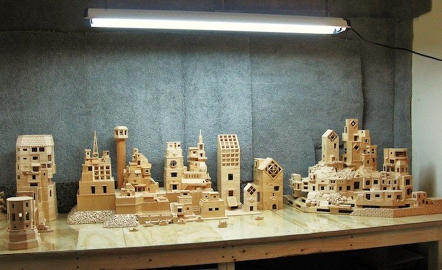 Architecture of toothpicks