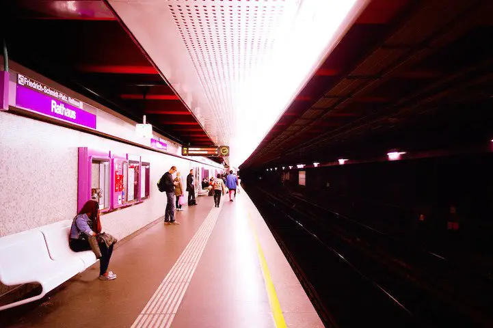 Магия симметрии метро