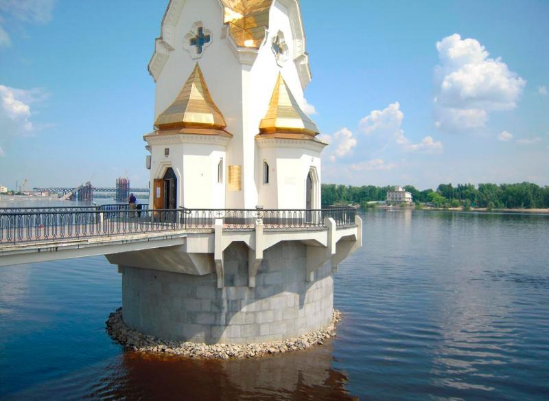 The Church of St. Nicholas the Wonderworker built on the water