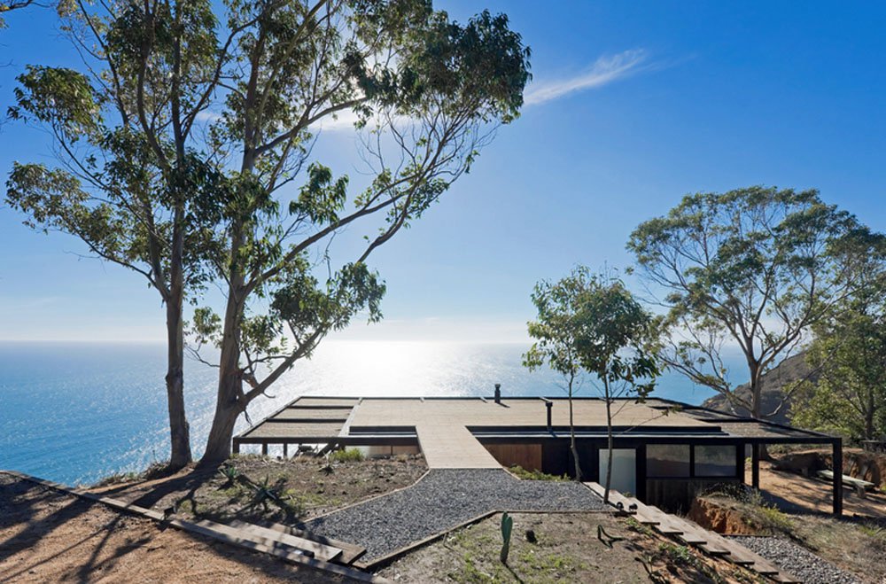 Till House - a unique house in the mountains of Chile