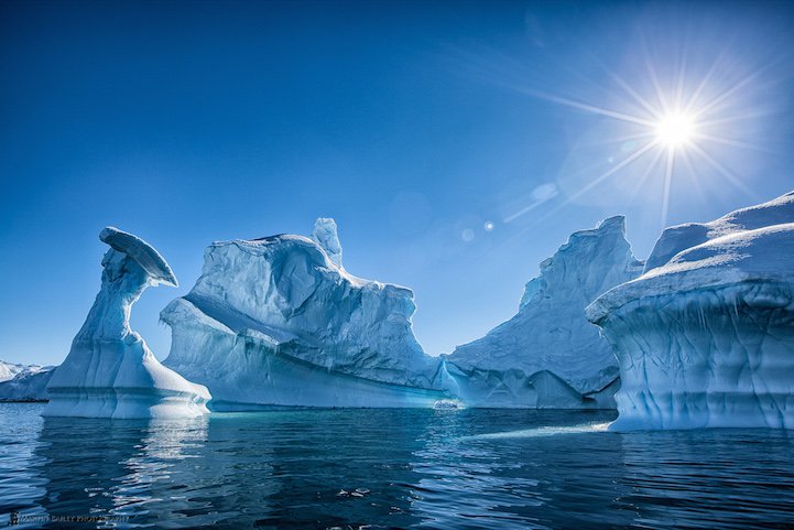 The magic beauty of the Antarctica icebergs
