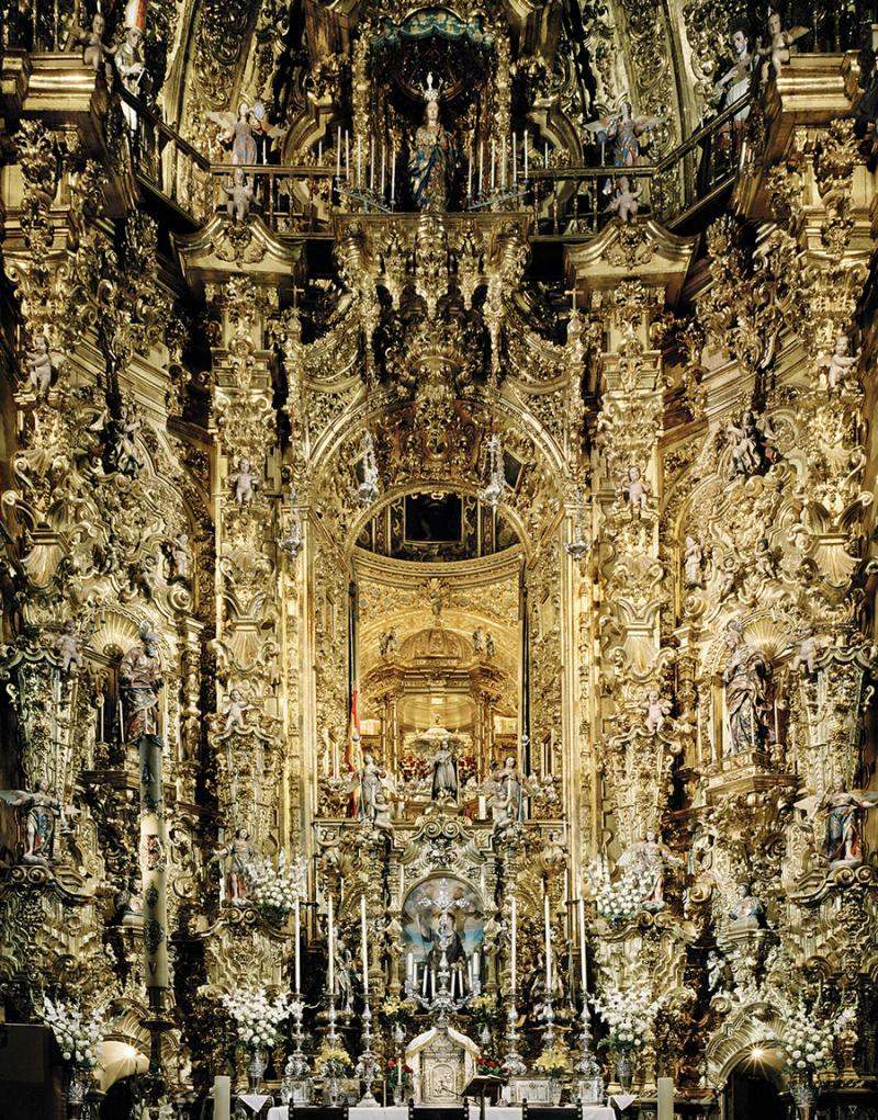 Hypnotizing photos: altars of churches, because of which you can become a Catholic