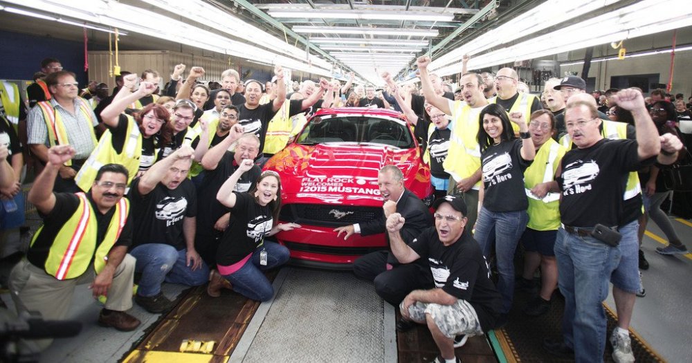 Анонсований серійний випуск Ford Mustang 2015» border=