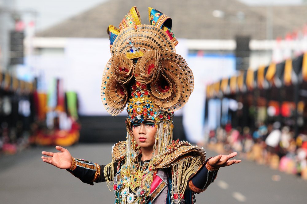 Карнавал моди Jember Fashion Carnaval в Індонезії