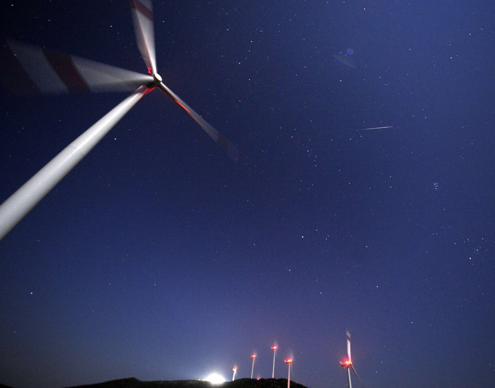 Perseids: star rain from Perseus