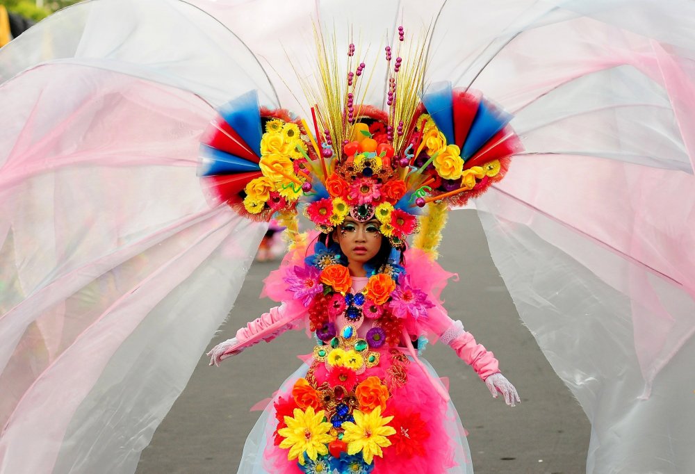 Карнавал моды Jember Fashion Carnaval в Индонезии