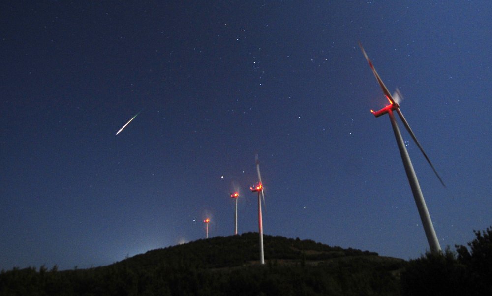 Perseids: star rain from Perseus