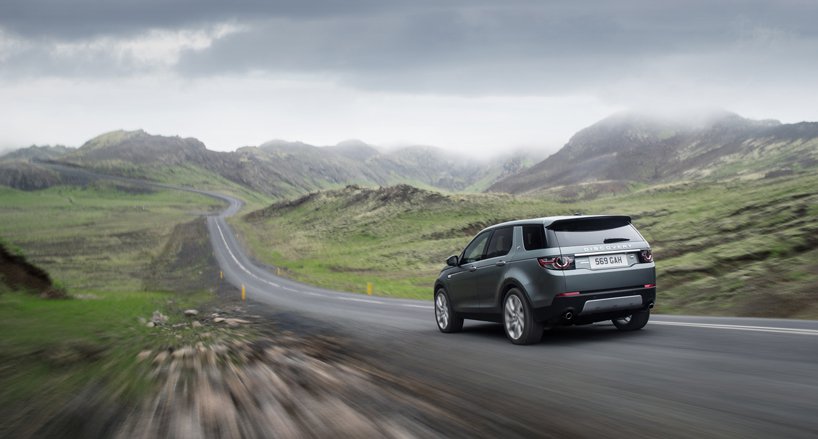 The new SUV Land Rover Discovery Sport