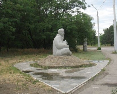 Памятник казаку Мамаю, Запорожье