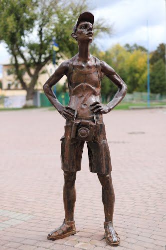  Monument to the Tourist, Kamyanets-Podilskyi 