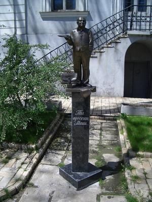 Monument to Zhvanetsky, Odessa