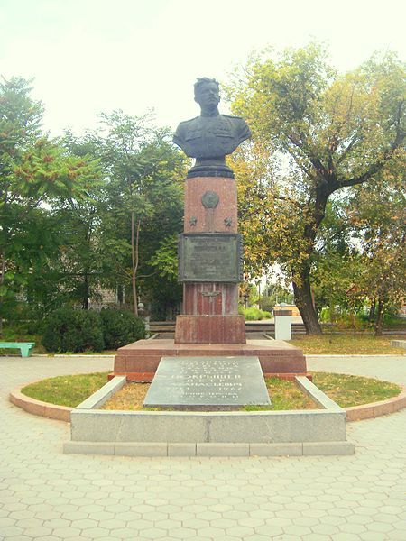 Tomb of Pokryshev, Naked Wharf