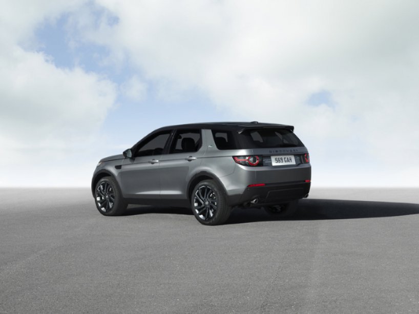 The new SUV Land Rover Discovery Sport