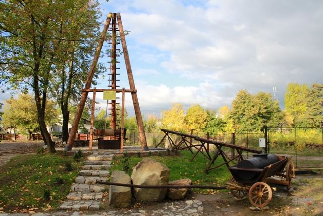 Galicia Oilfield Museum, Pnev