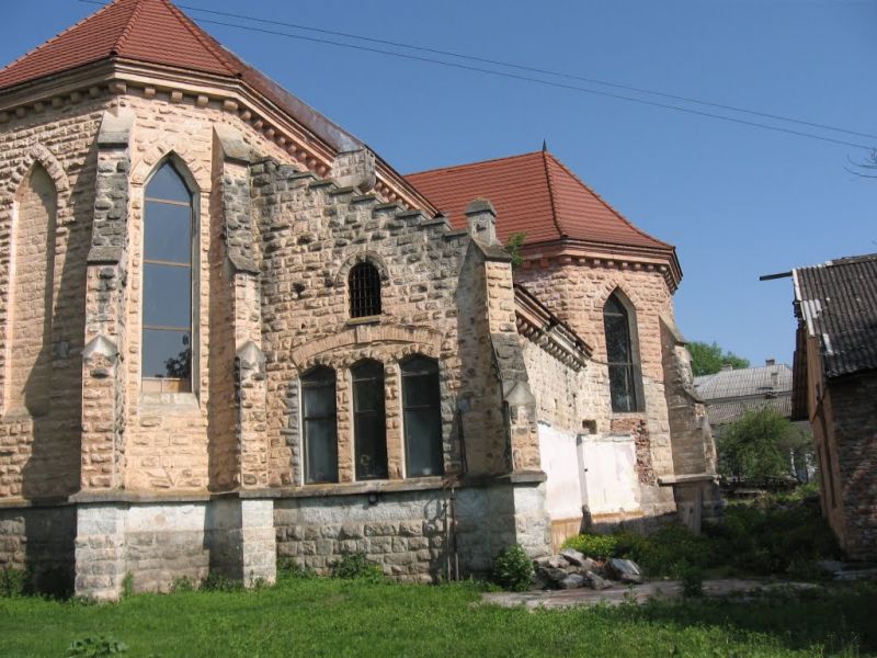 Костел Св. Анны, Толстое