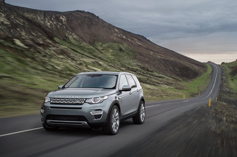 The new SUV Land Rover Discovery Sport