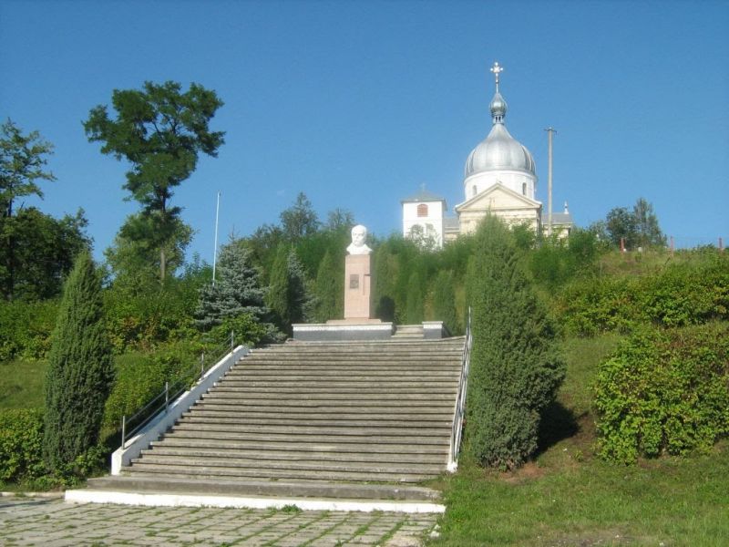 Михайловская церковь, Чесники