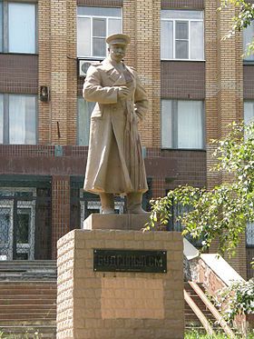 Памятник Буденному в Донецке