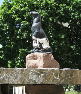 Panther Sculpture Group