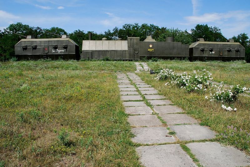 Памятник героям бронепоезда