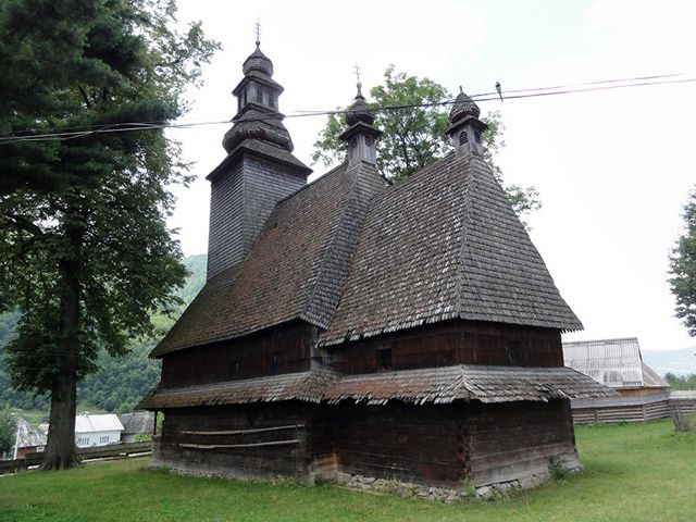 Святодуховская церковь, Колочава